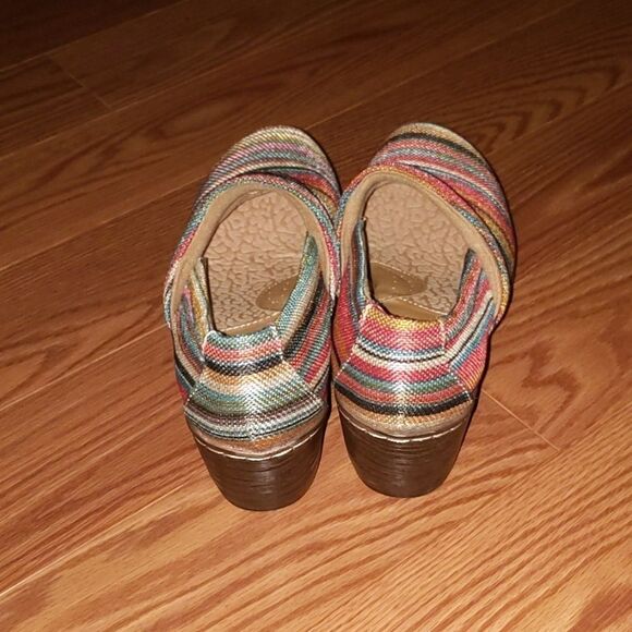 b.o.c. Born Nadiyya Striped Canvas Clogs Size 7.5M - Picture 4 of 8
